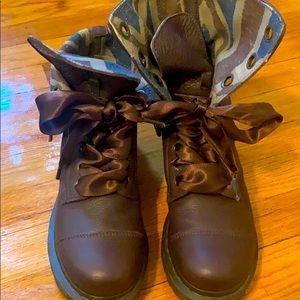 Dr. Marten’s Triumph Union Jack